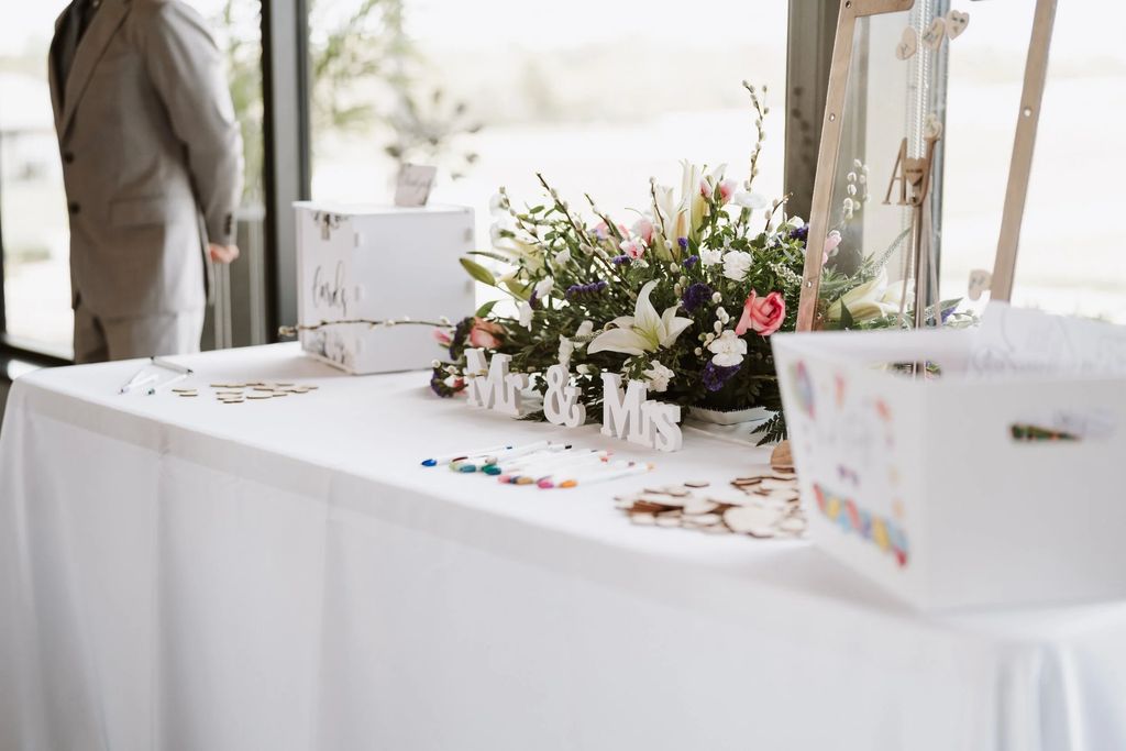 The reception, photograph 17 of 17